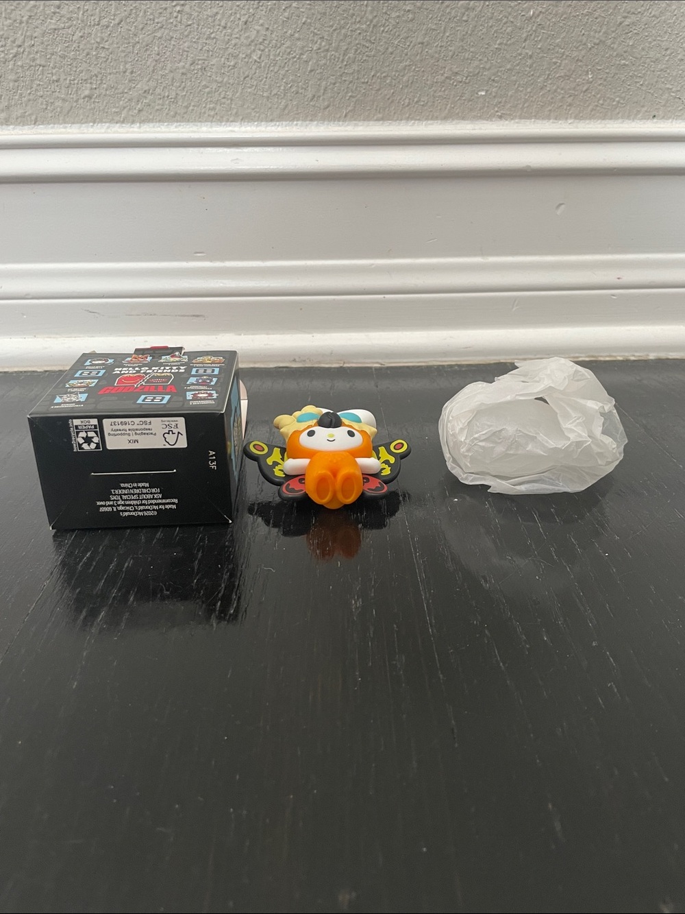 McDonald's Happy Meal Toy - My Melody Mothra - Picture 6 of 8